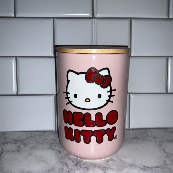 Hello kitty ceramic canister/cookie jar - Picture 2 of 7